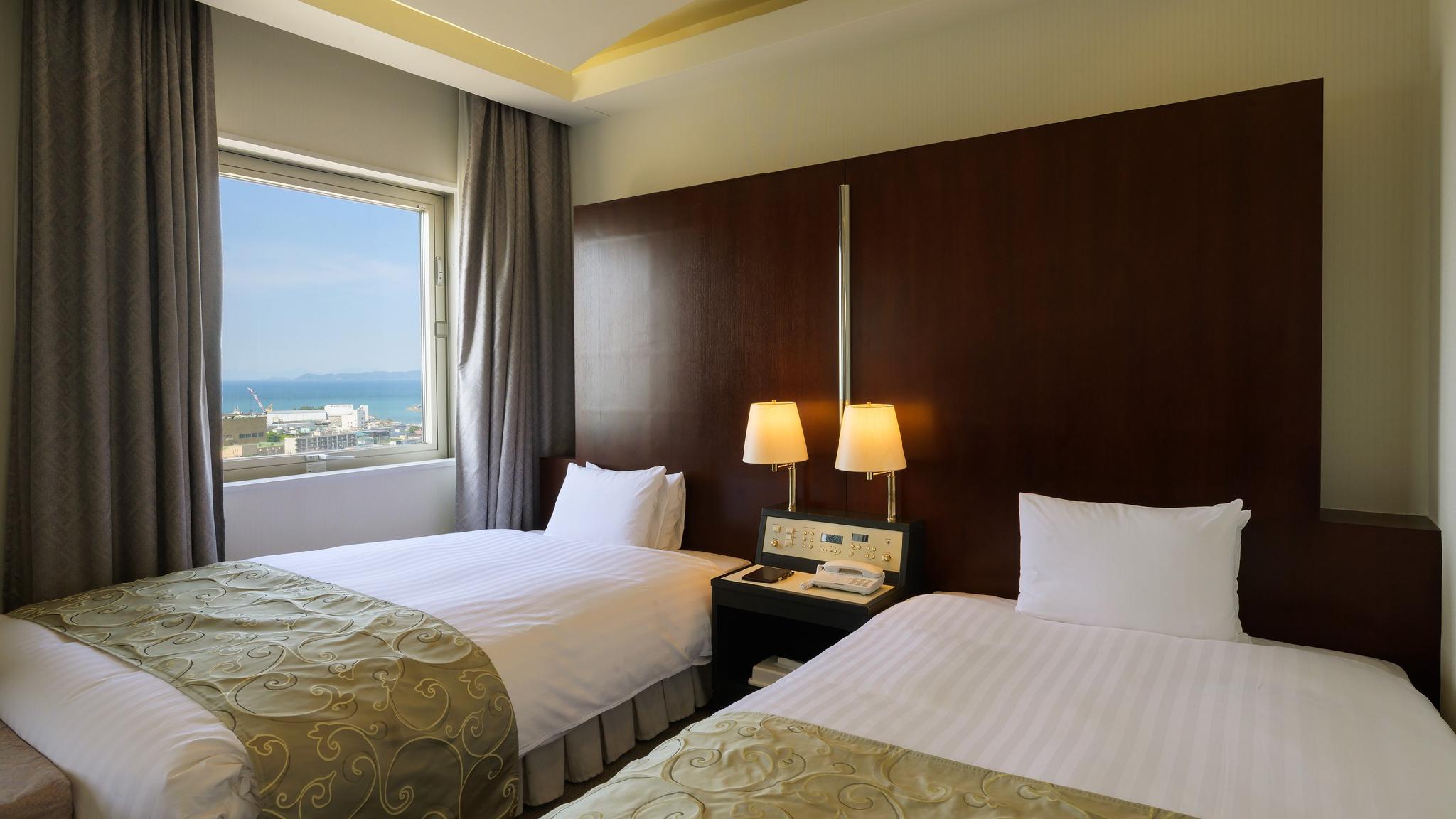 Suite, Twin Beds