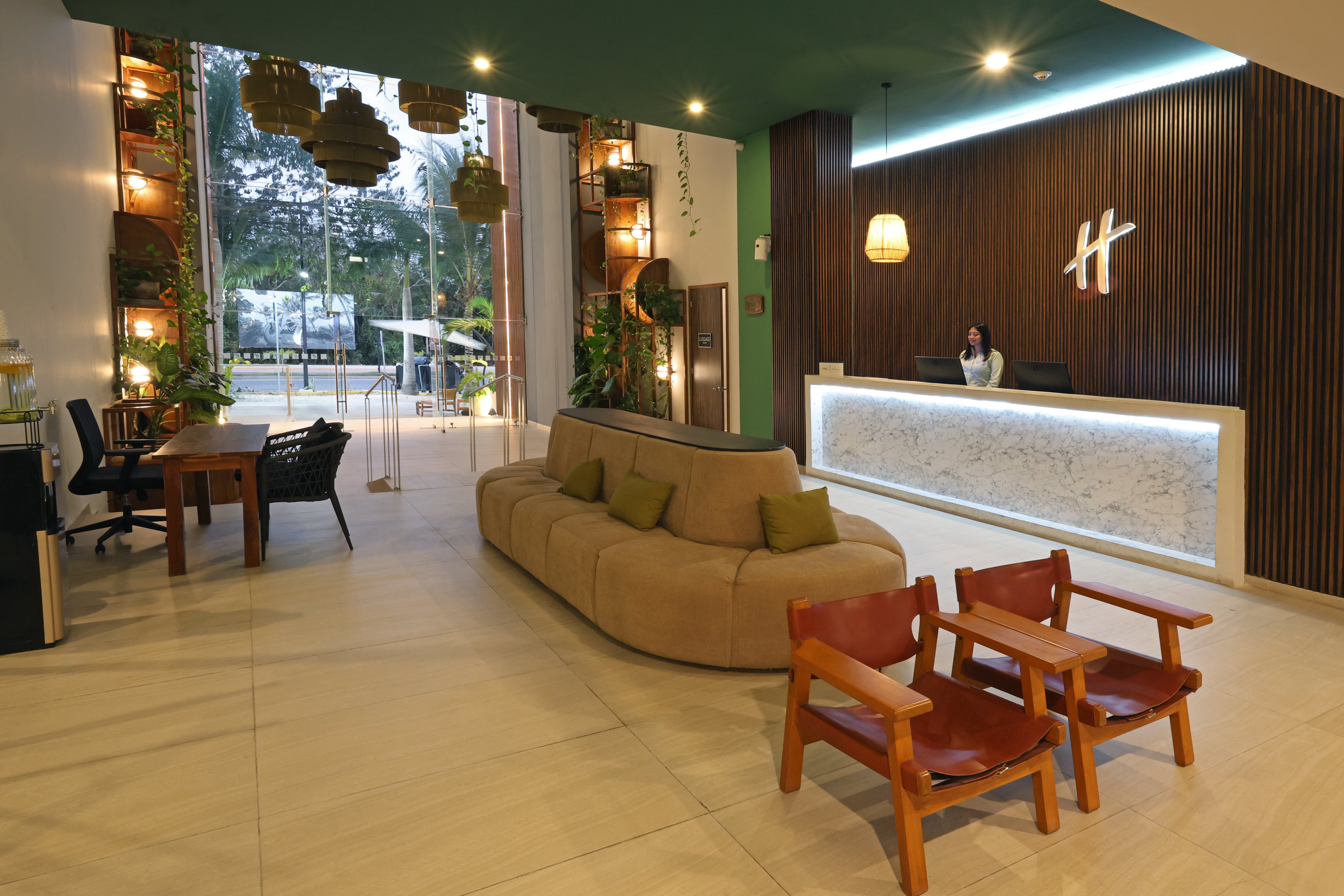 Holiday Inn Tulum 9/71