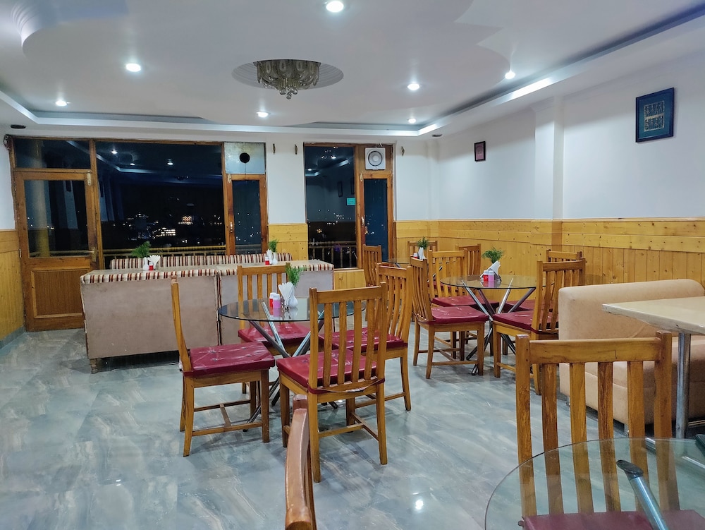 Hotel Mountain Face By Snow City Hotels 32/49