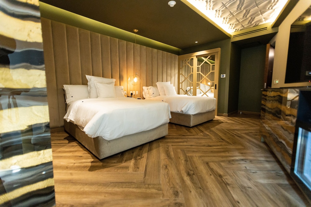 L Hotel Perla Boutique 21/58