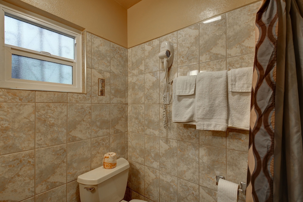 Geneva Motel 24/48