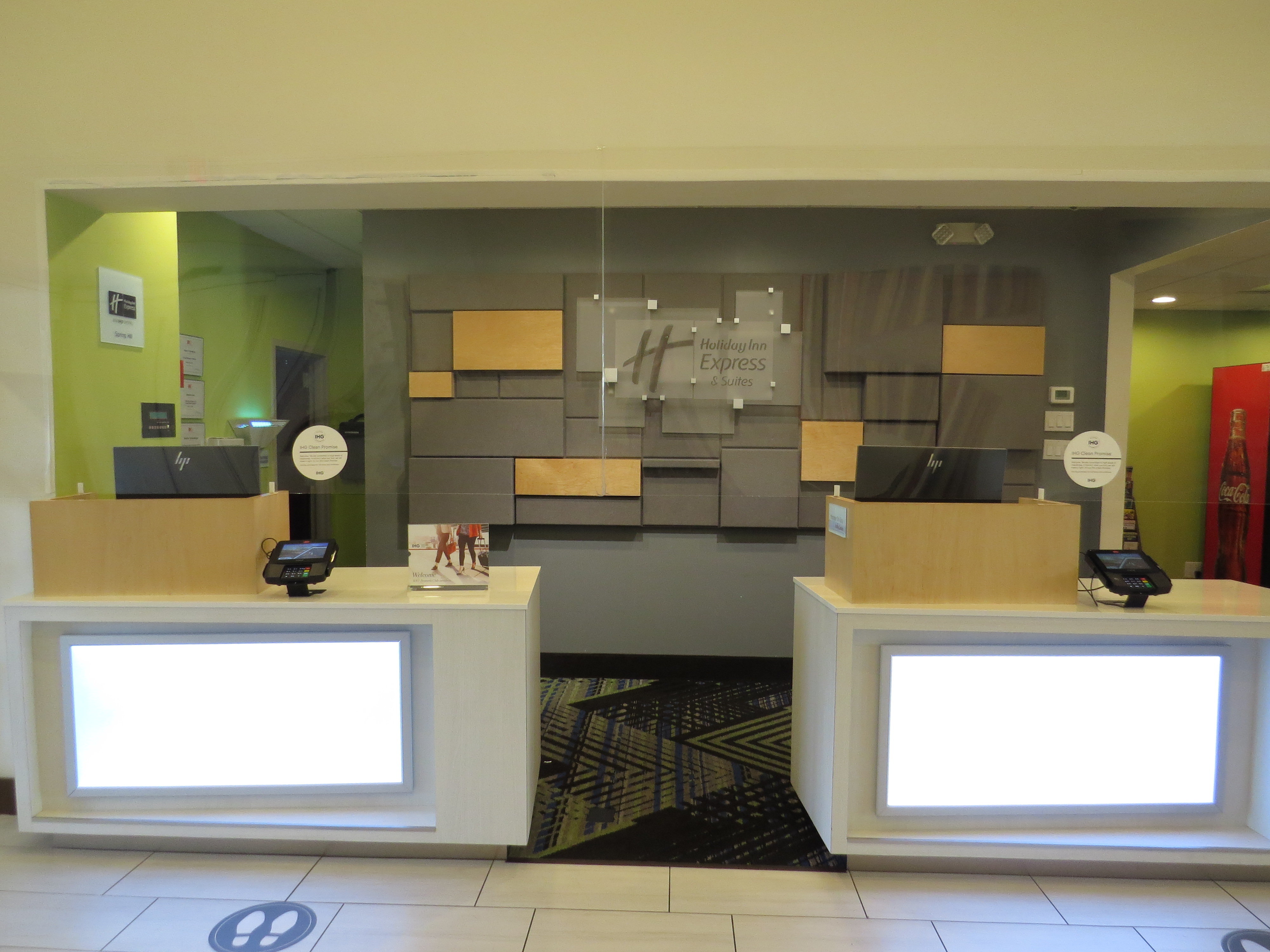 Holiday Inn Express Hotel & Suites Spring Hill 12/69