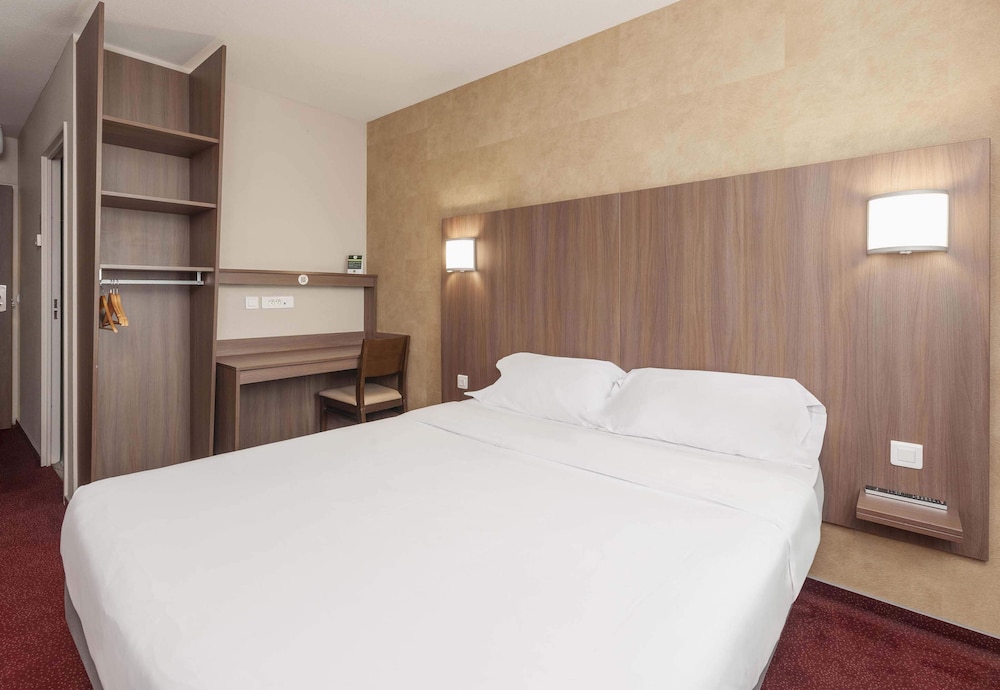 B&B Hotel Saint Jean de Luz 24/64