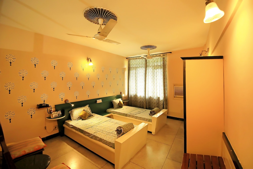 Jaipur Inn 35/62