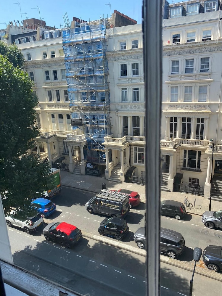 LONDON PLAZA SERVICED APARTMENTS 46/52
