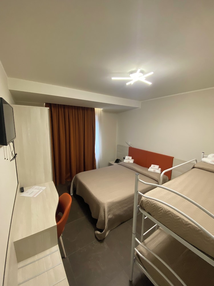 Lual Bleisure Hotel 16/43