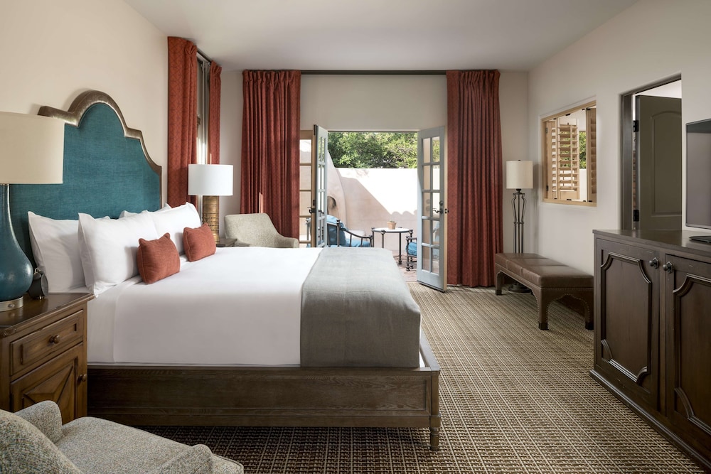 Royal Palms Resort And Spa In the Unbound Collection By Hyatt Formerly Royal Palms Resort And Spa 17/76