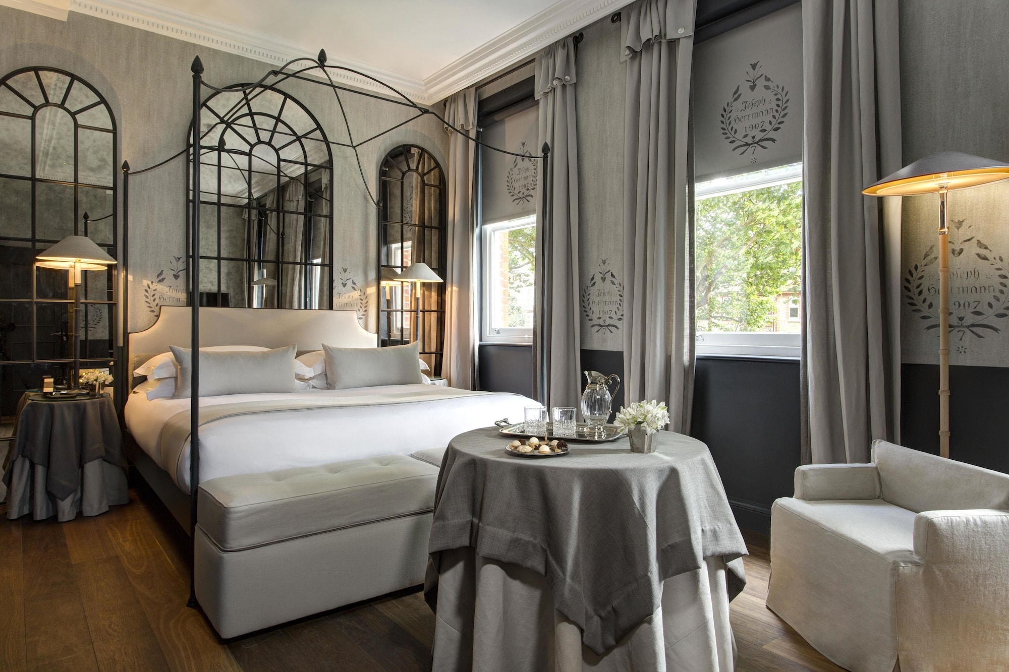 Superior, King Bed
