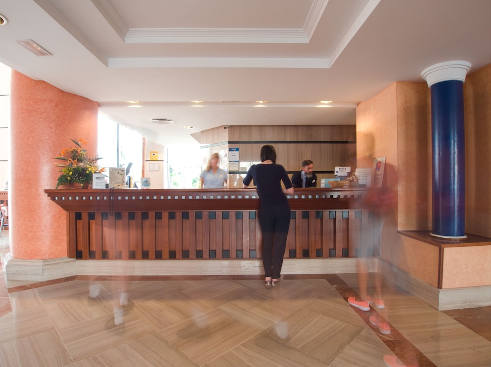 Zentral Center Hotel - Adults Only 7/50