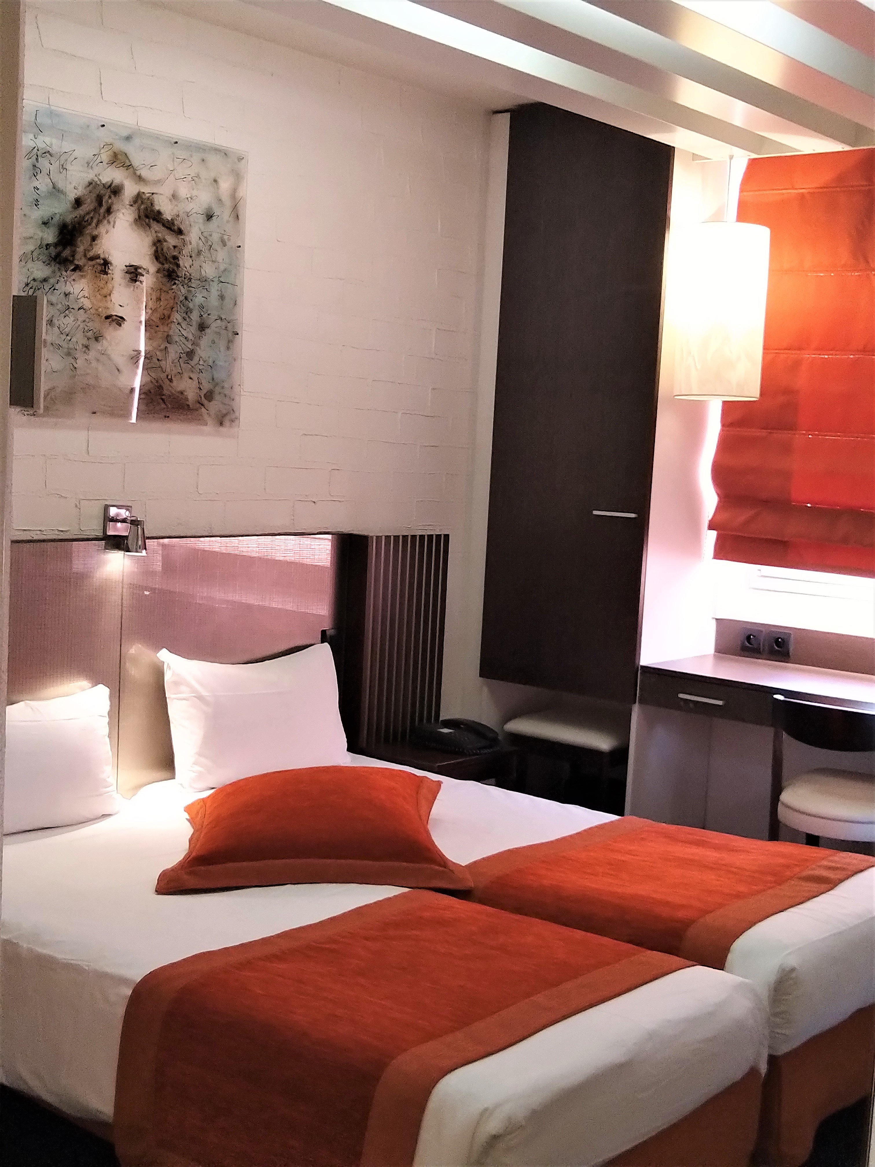 STANDARD, TWIN BEDS