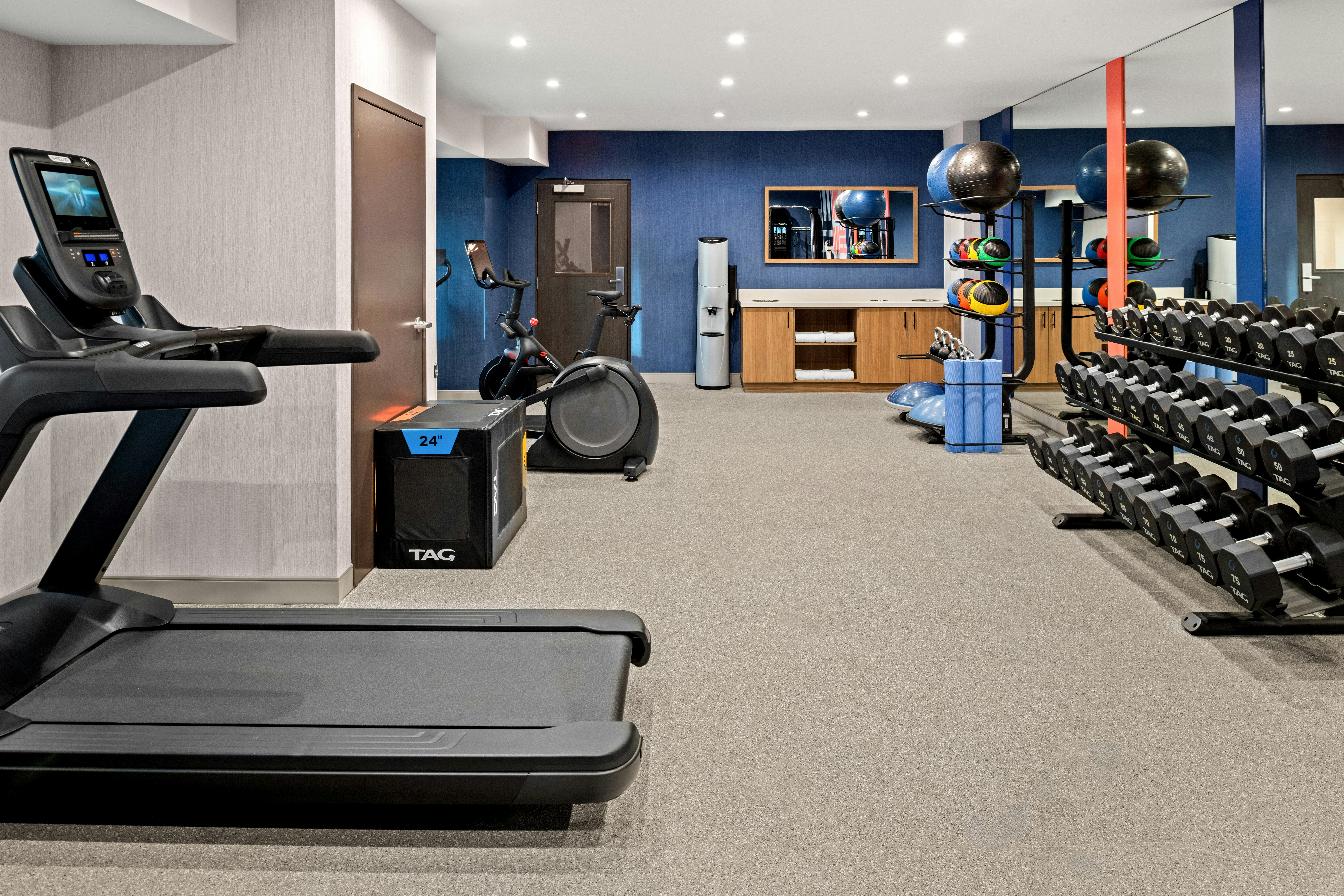 Hampton Inn by Hilton Costa Mesa Newport Beach 10/22