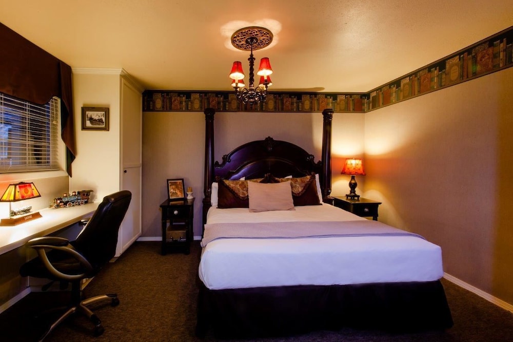 Strawberry Valley Inn 18/38