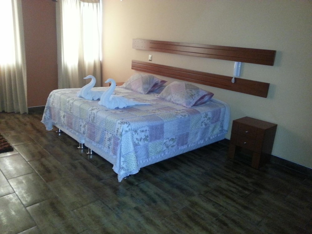Padama Hotel 6/22