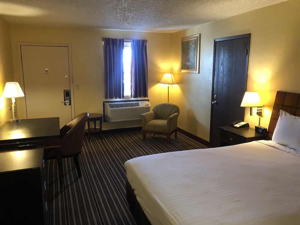 Nendels Inn and Suites Dodge City Airport 13/35