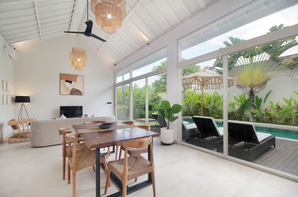 Echo Beach Villa and Apartment 47/65