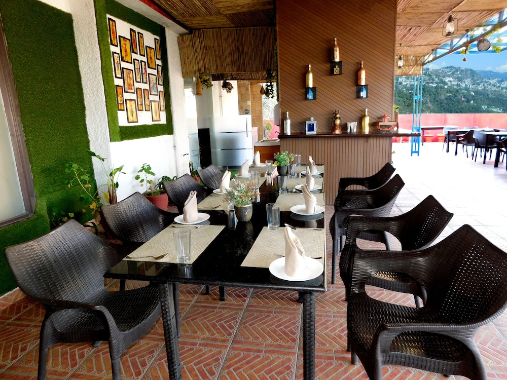 Oyo 12944 Hotel Crystal Palace 17/22