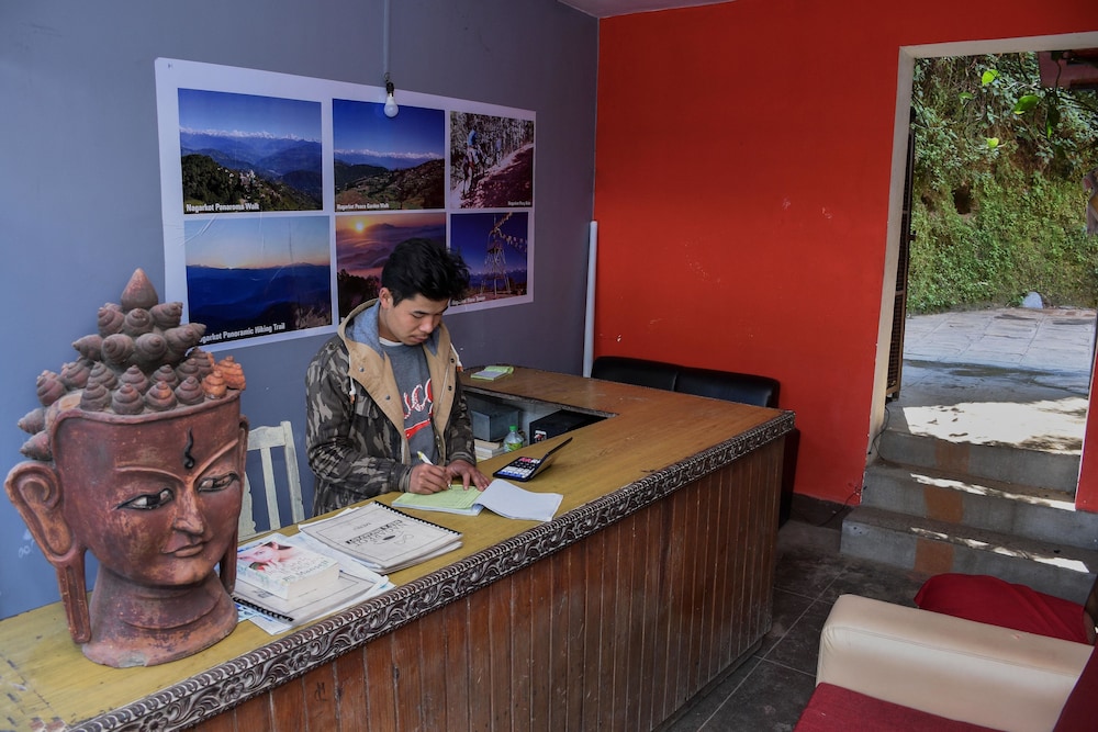 Langtang View Nagarkot Bed Breakfast 7/37