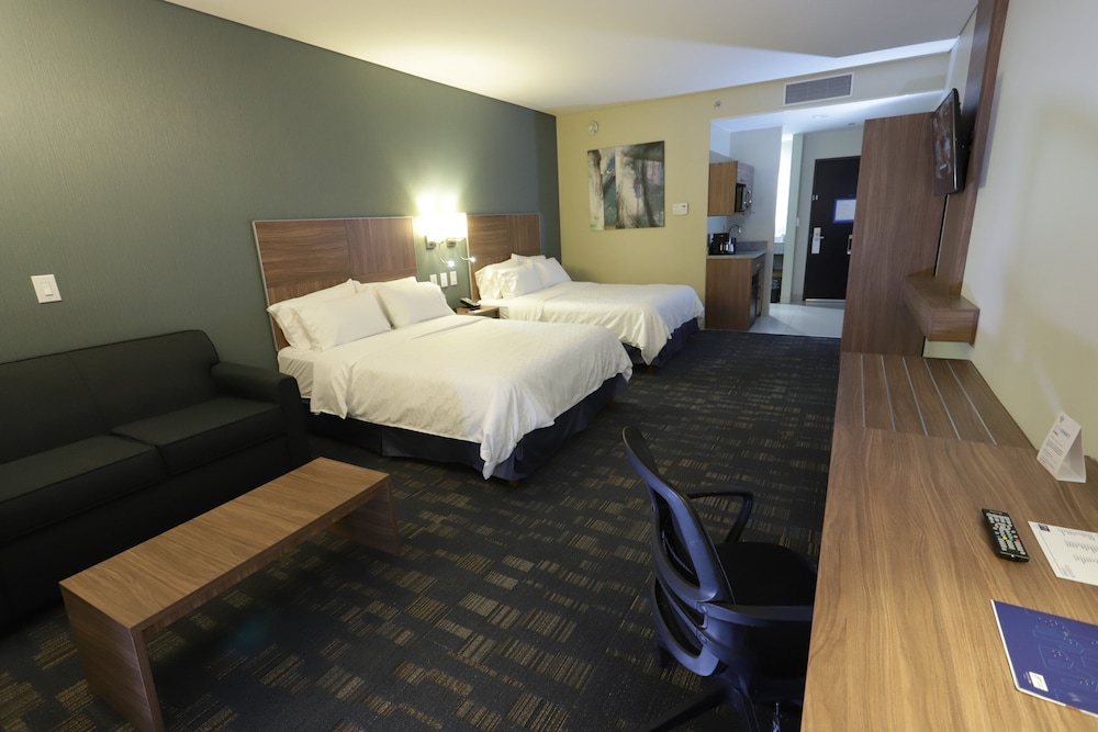 Holiday Inn Express & Suites Mexicali 17/66