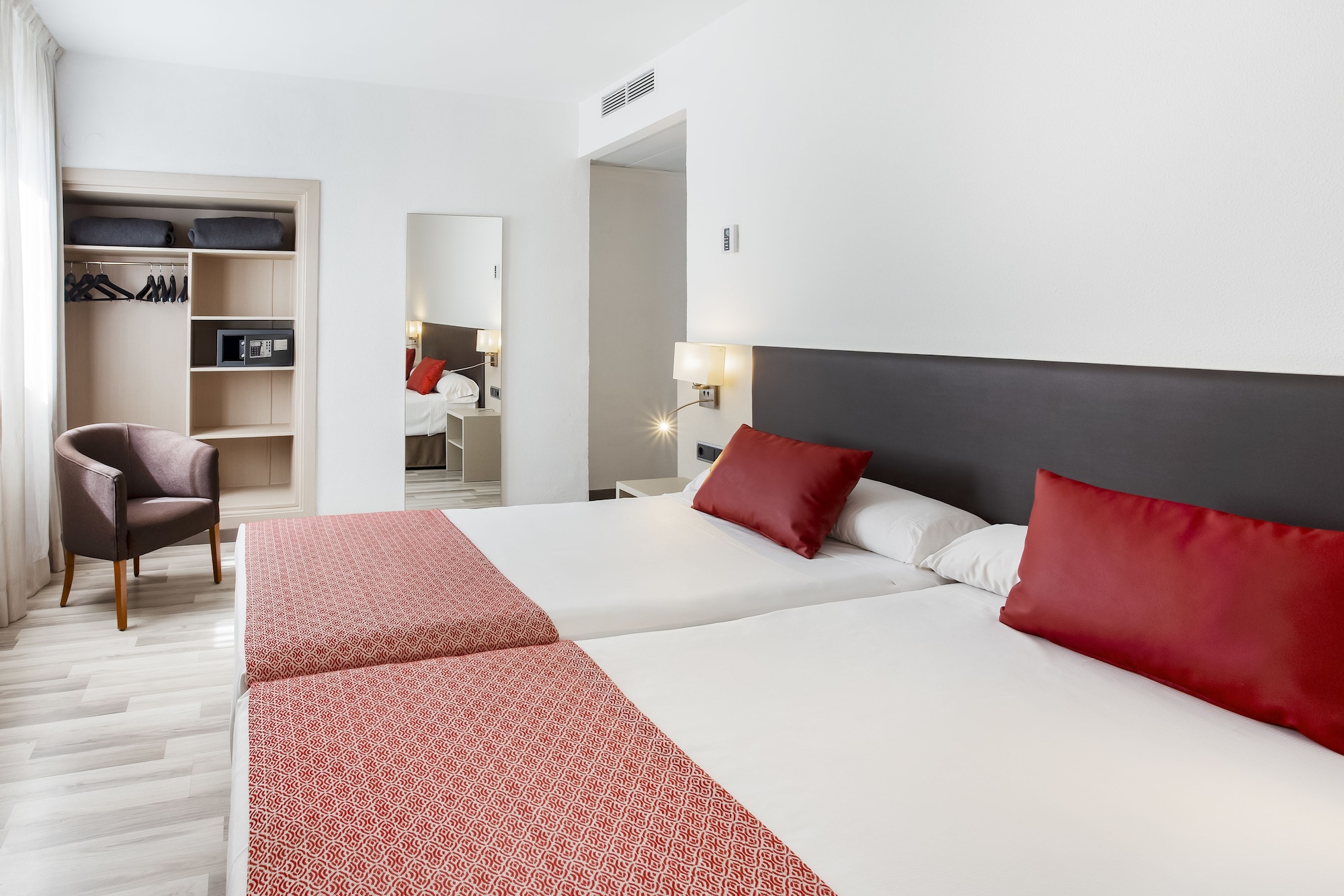 Room at Catalonia Hispalis, SEVILLE