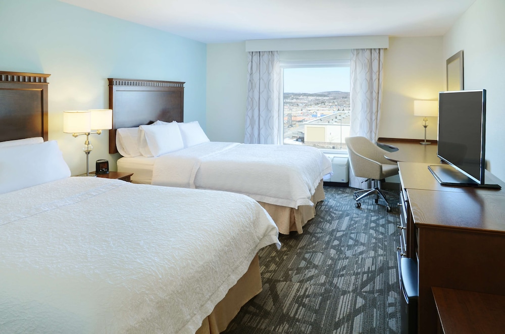 Standard, 2 Queen Beds