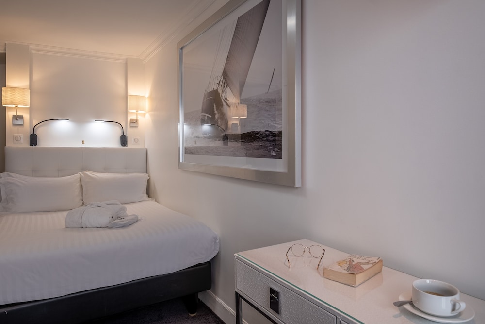 Marena Hotel 36/75