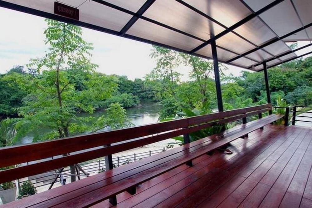 AURORA RESORT KANCHANABURI 40/50