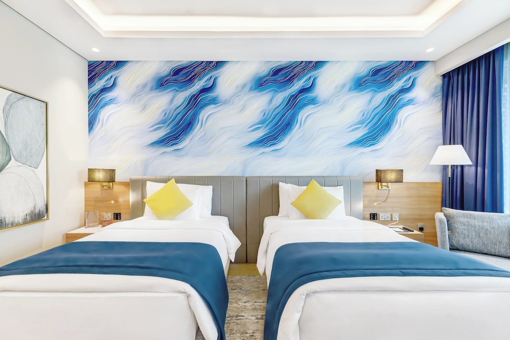 Movenpick Grand Al Bustan Dubai 25/64