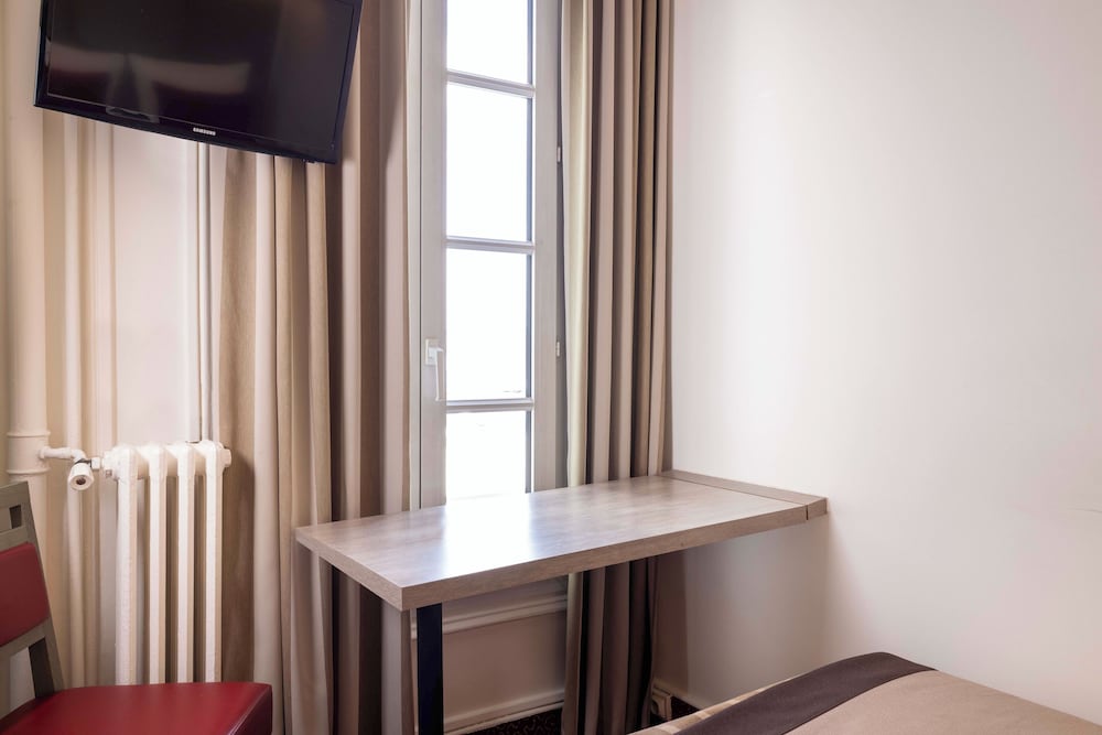 HOTEL SAINT PIERRE 32/50