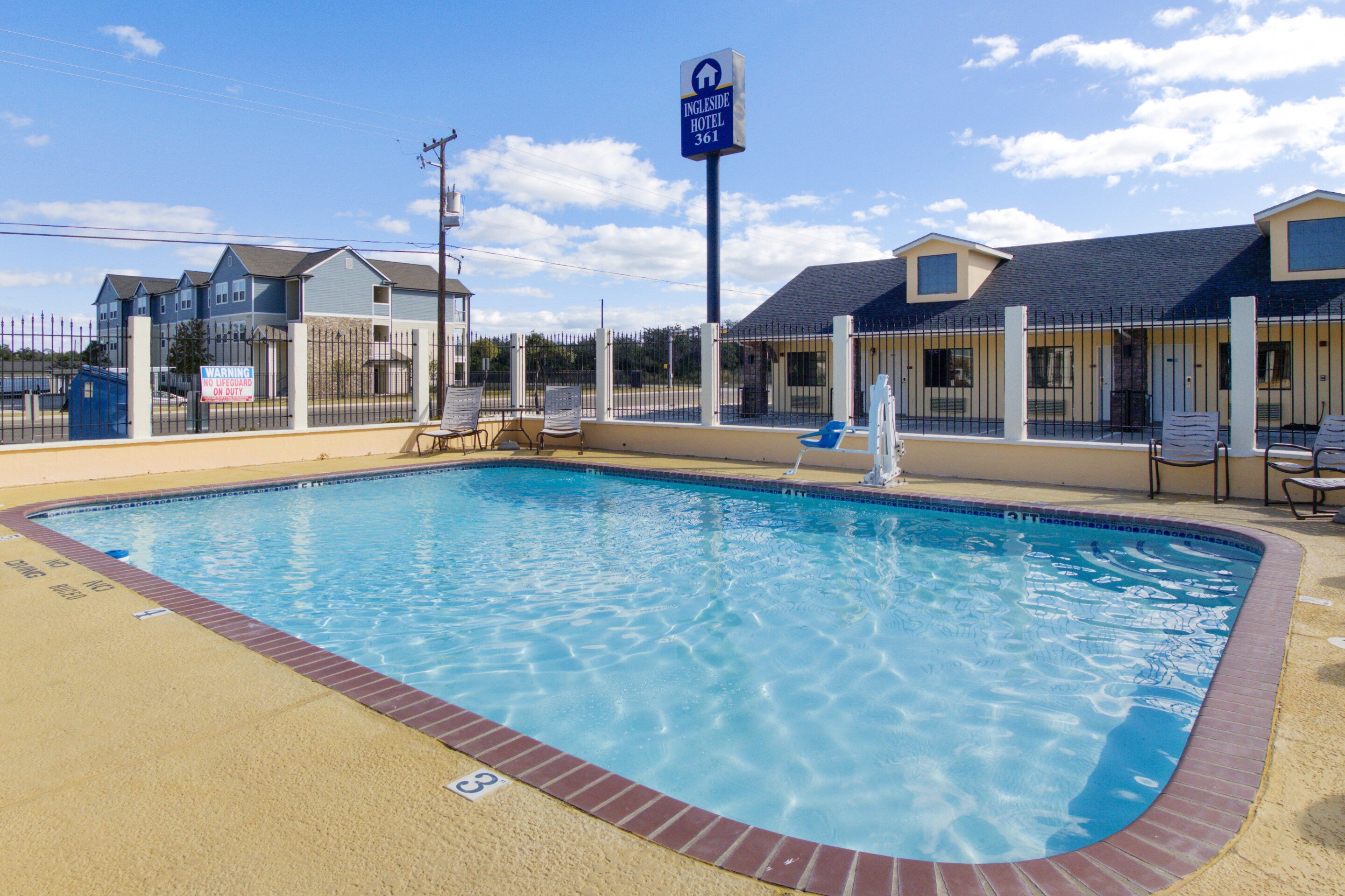 OYO Hotel Ingleside TX 35/40