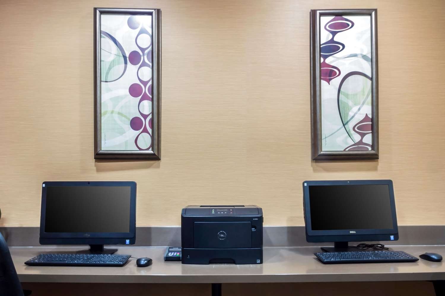 Comfort Suites At Woodbridge 35/41