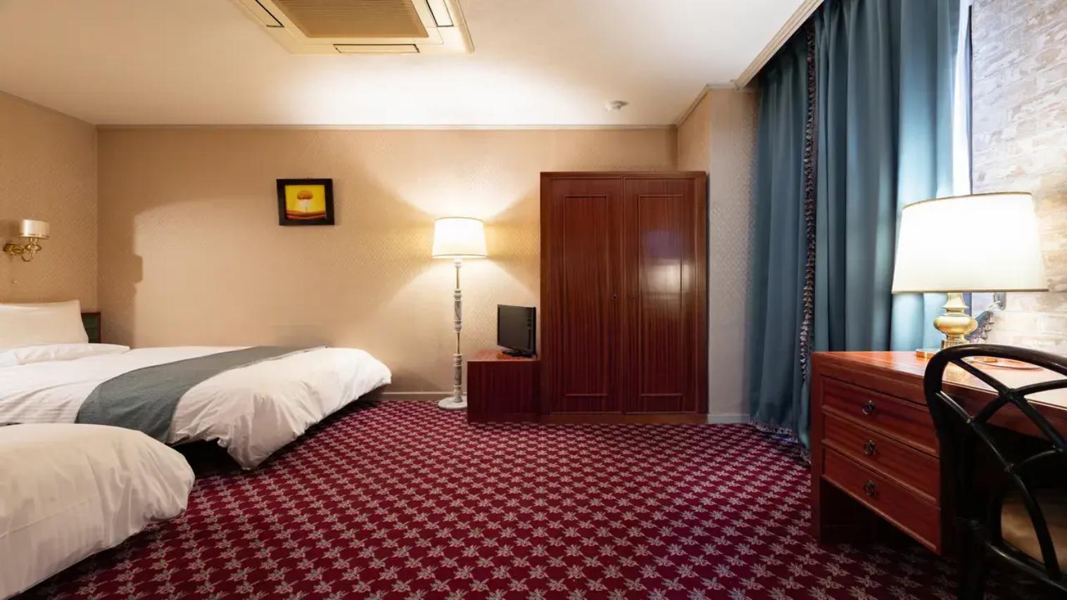 Kuwana City Hotel 7/14