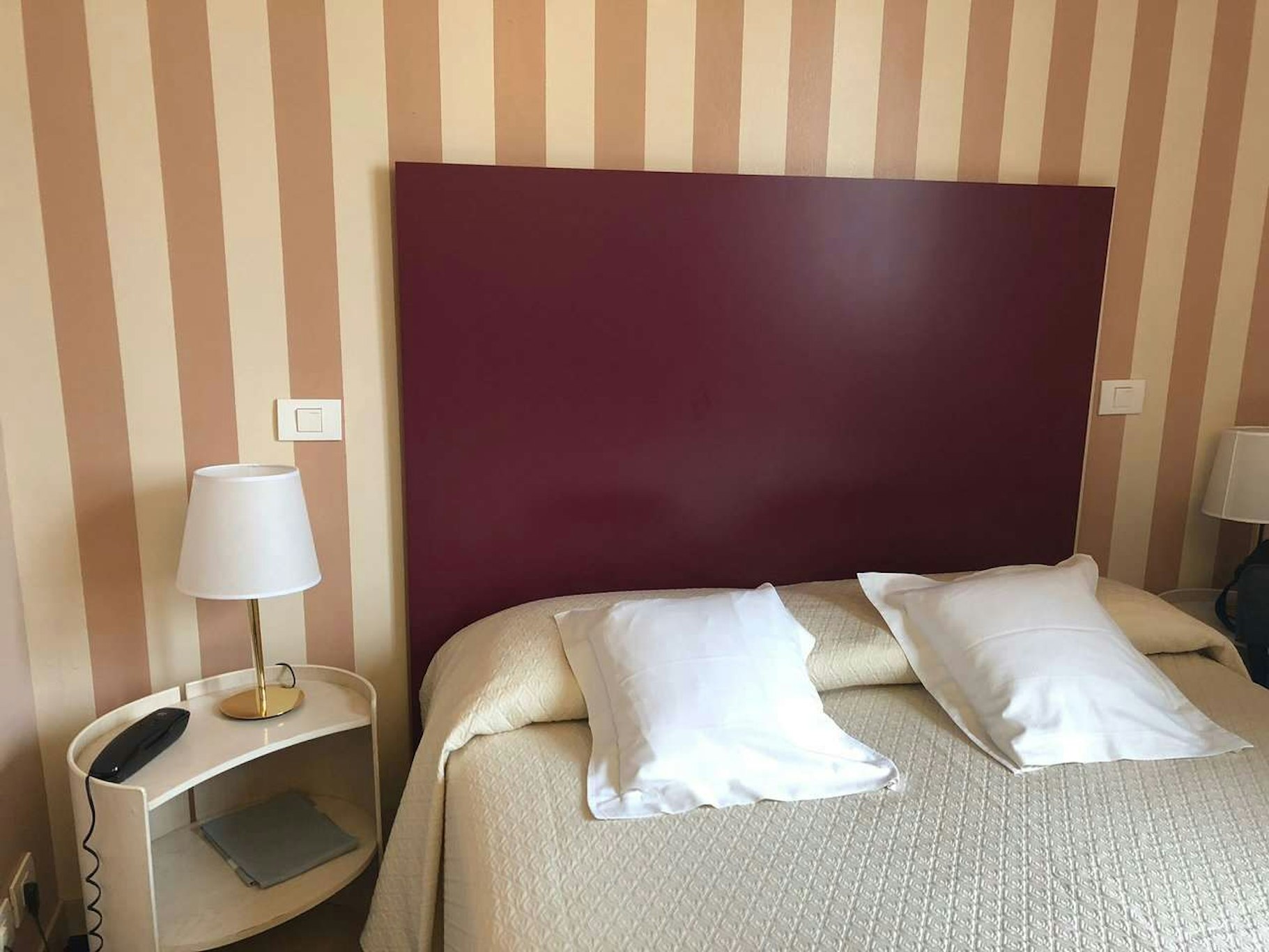 Hotel Colombia 24/54