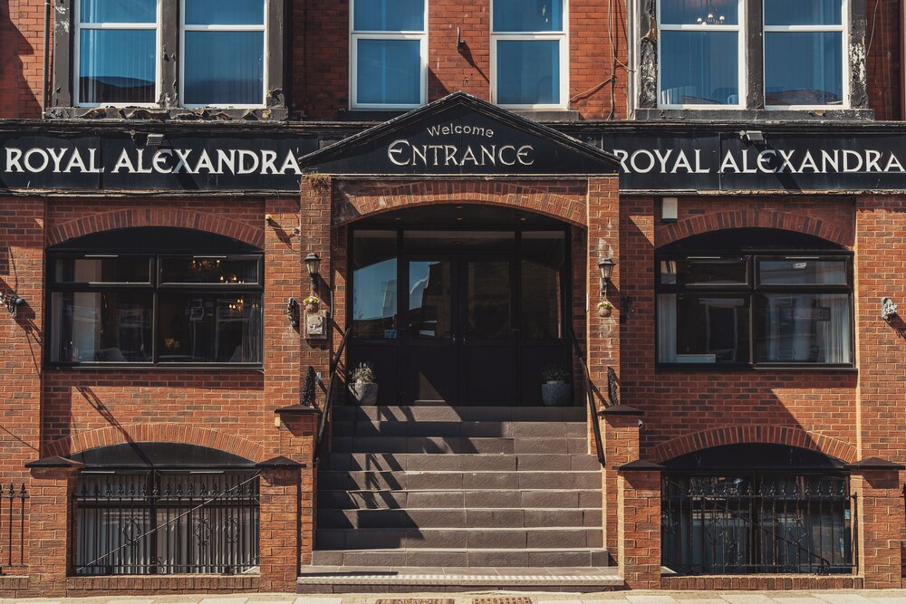 The Royal Alexandra 2/52