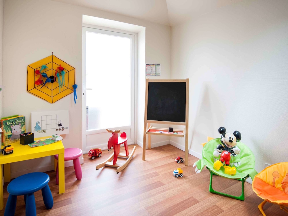 Hotel Ibis Avallon 42/55