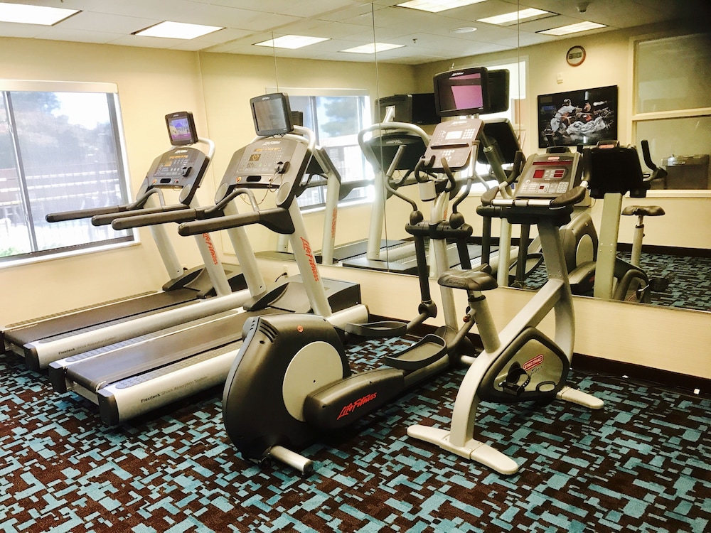 Fairfield Inn & Suites Sacramento Airport Natomas 12/23
