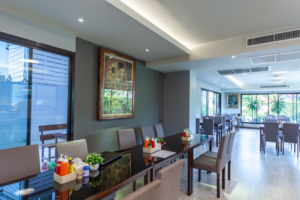 Rung Aroon Hotel By Le Siri 27/50