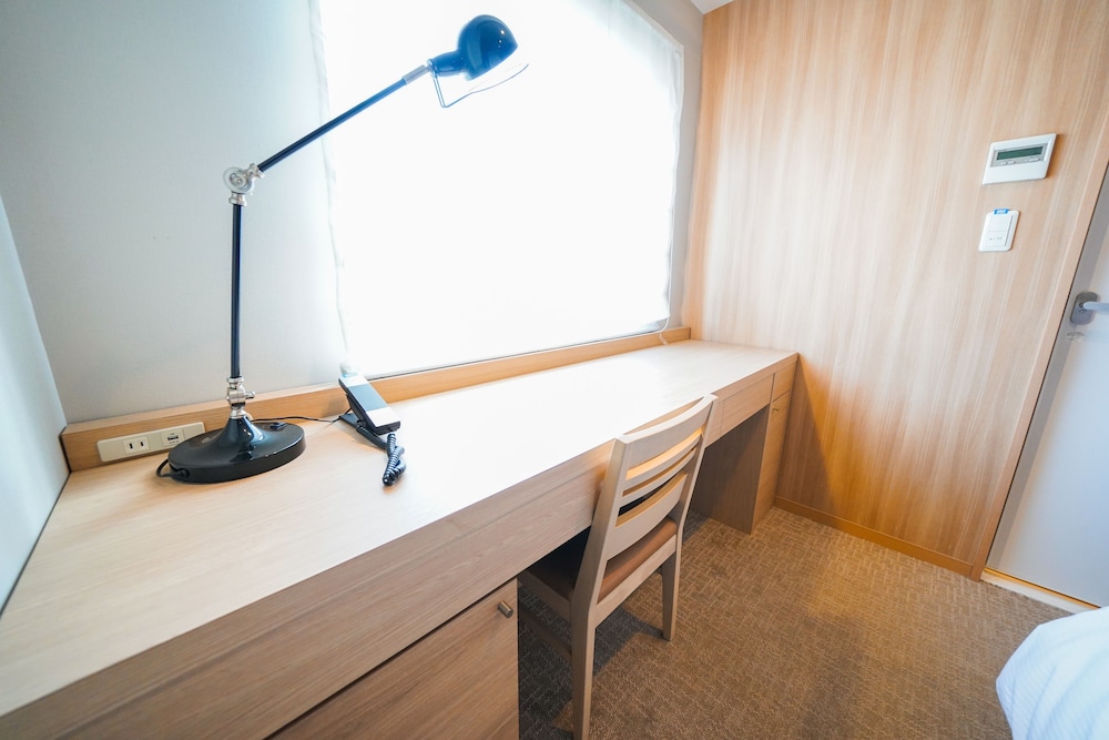 Quintessa Hotel Tokyo Haneda Comic & Books 44/61