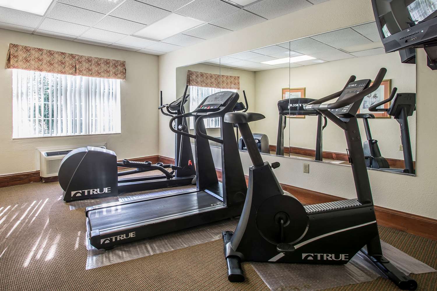 Econo Lodge Inn And Suites Marianna 5/13