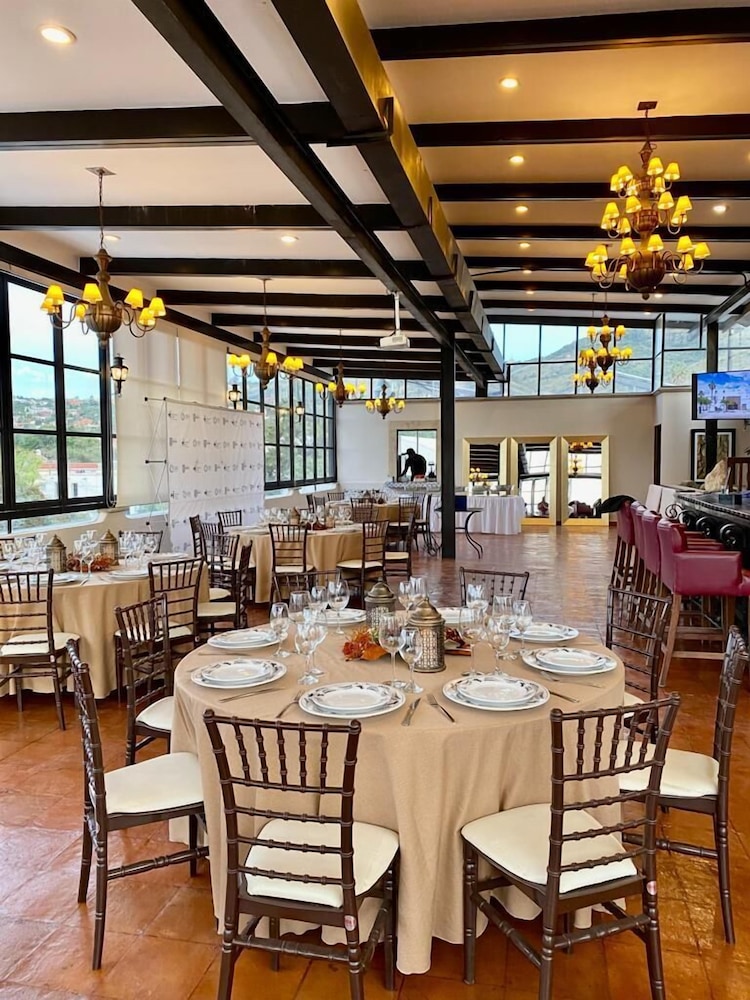 Hotel La Casona 55/68