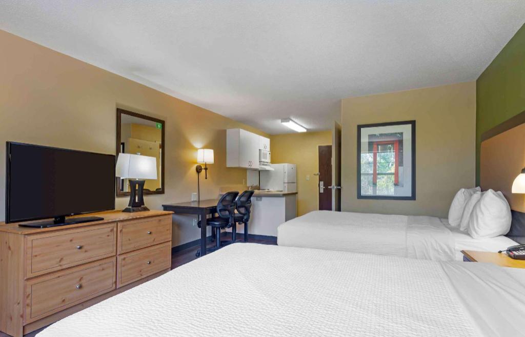 Studio, 2 Double Beds, Accessible