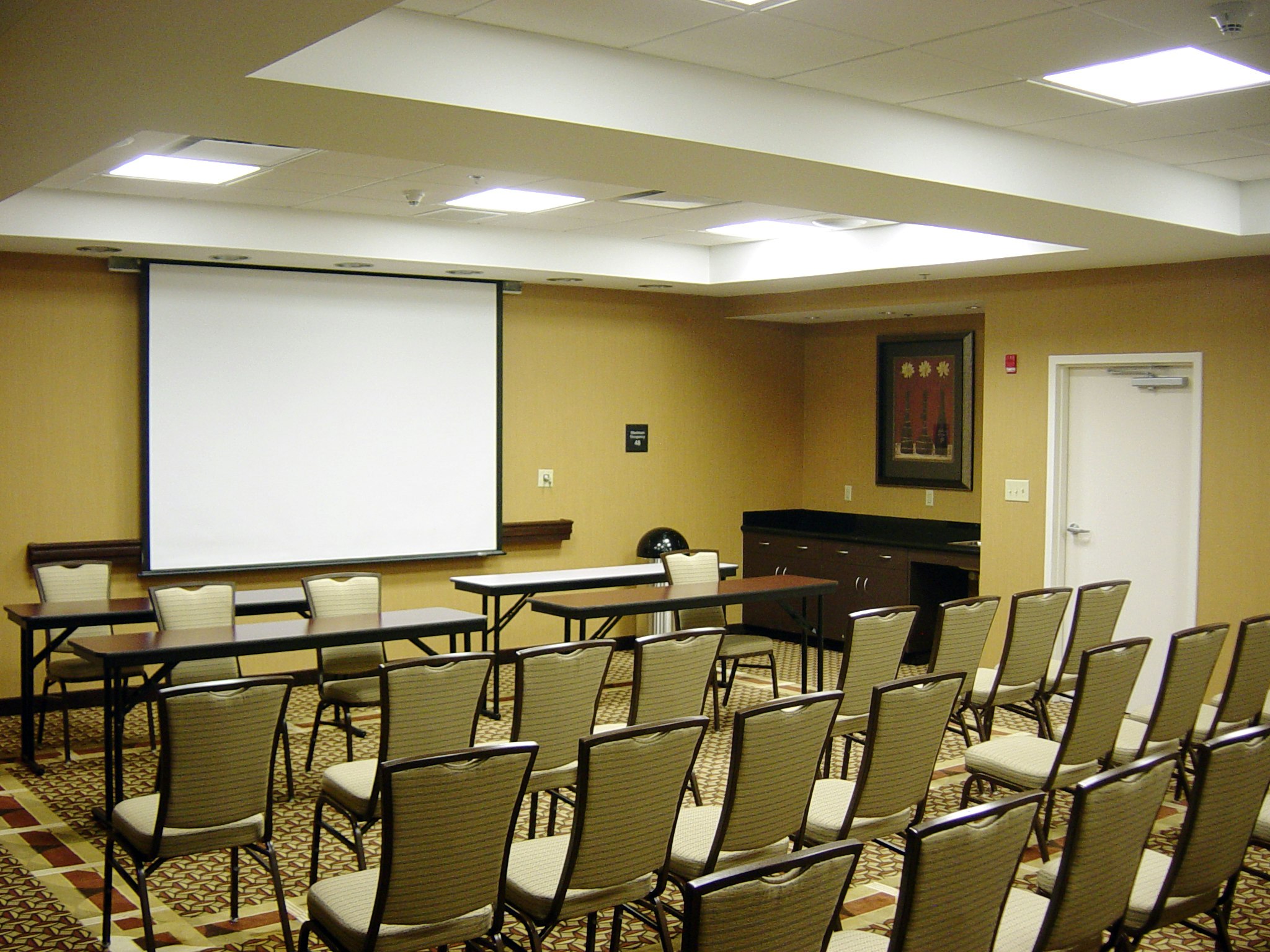 Hampton Inn & Suites Burlington NC 53/66
