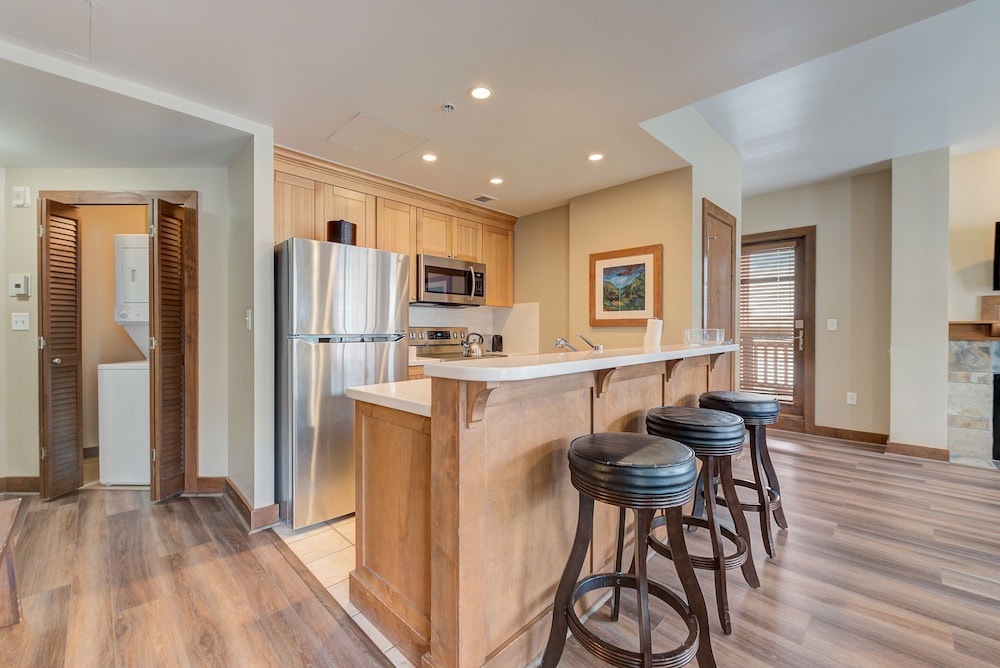 Sundial Lodge by All Seasons Resort Lodging 9/50