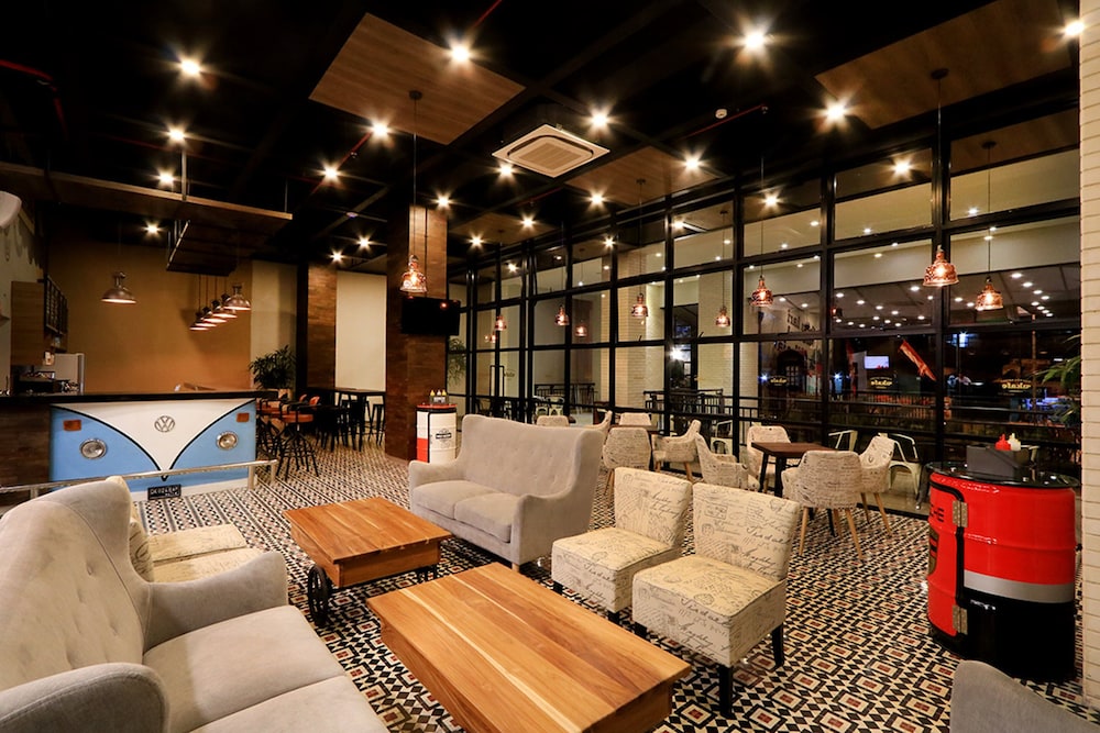 Hotel FortunaGrande Jember 29/61