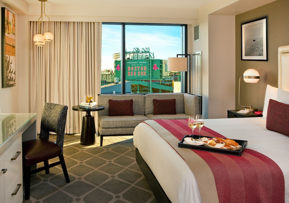 Hotel Commonwealth 31/65