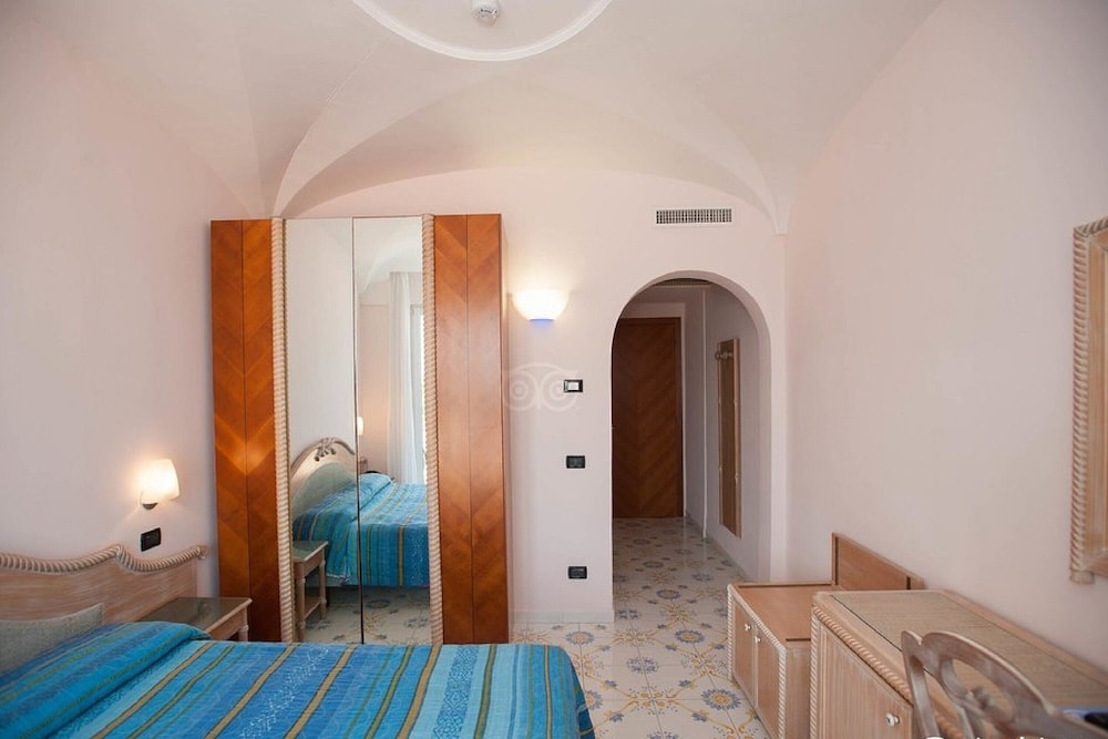 Hotel Terme Beach Cristallo Palace 13/50