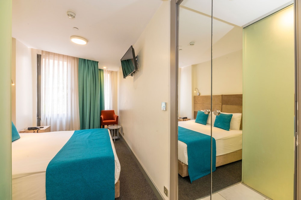 Hotel V Plus Taksim 10/70