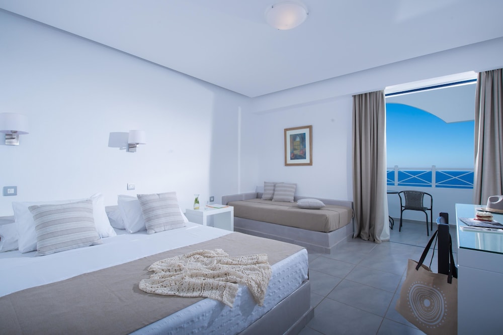ROOM, DOUBLE BED, SEA VIEW