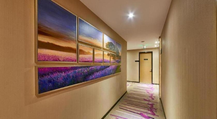 Lavande Hotels (Ji'nan Quancheng Road Baotu Spring) 24/37