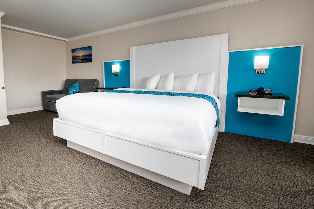 ROOM, KING BED, BEACH VIEW