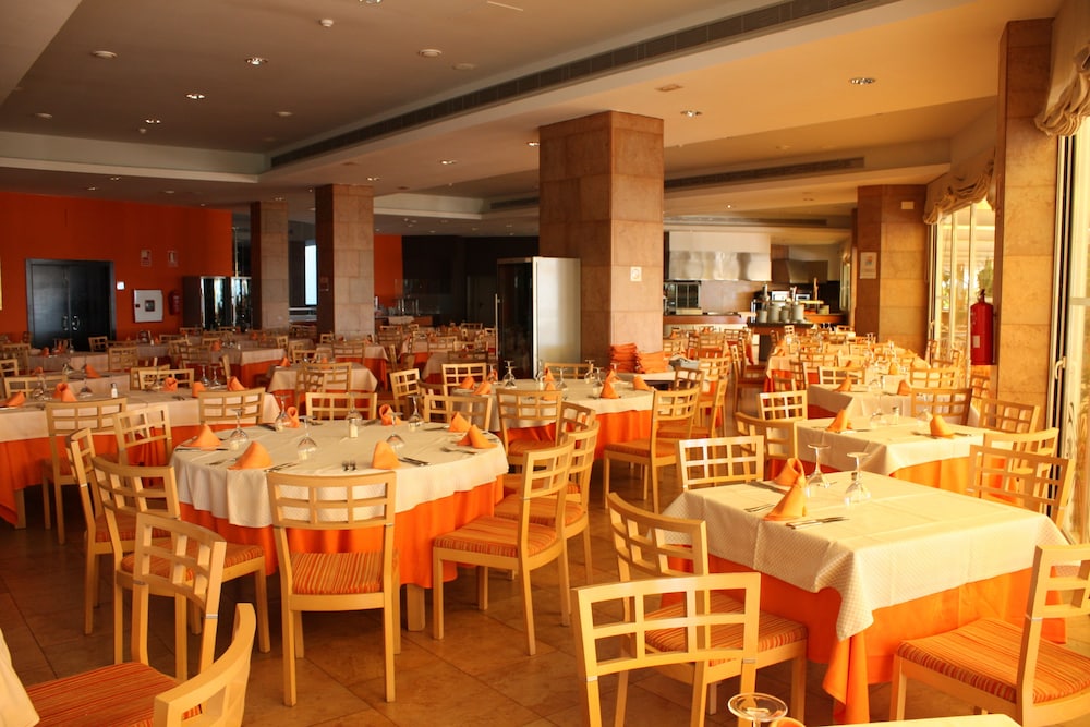 Senator Aguilas Hotel 36/49